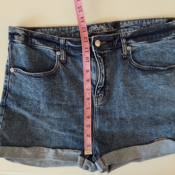 3/$15 Wild Fable acid wash high waist denim jean shorts cuffed 16 / 33 - Picture 8 of 9